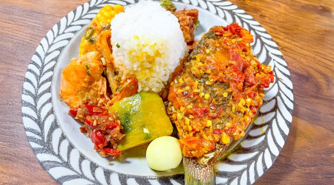 cafe ＆ bar SAMBAL 写真